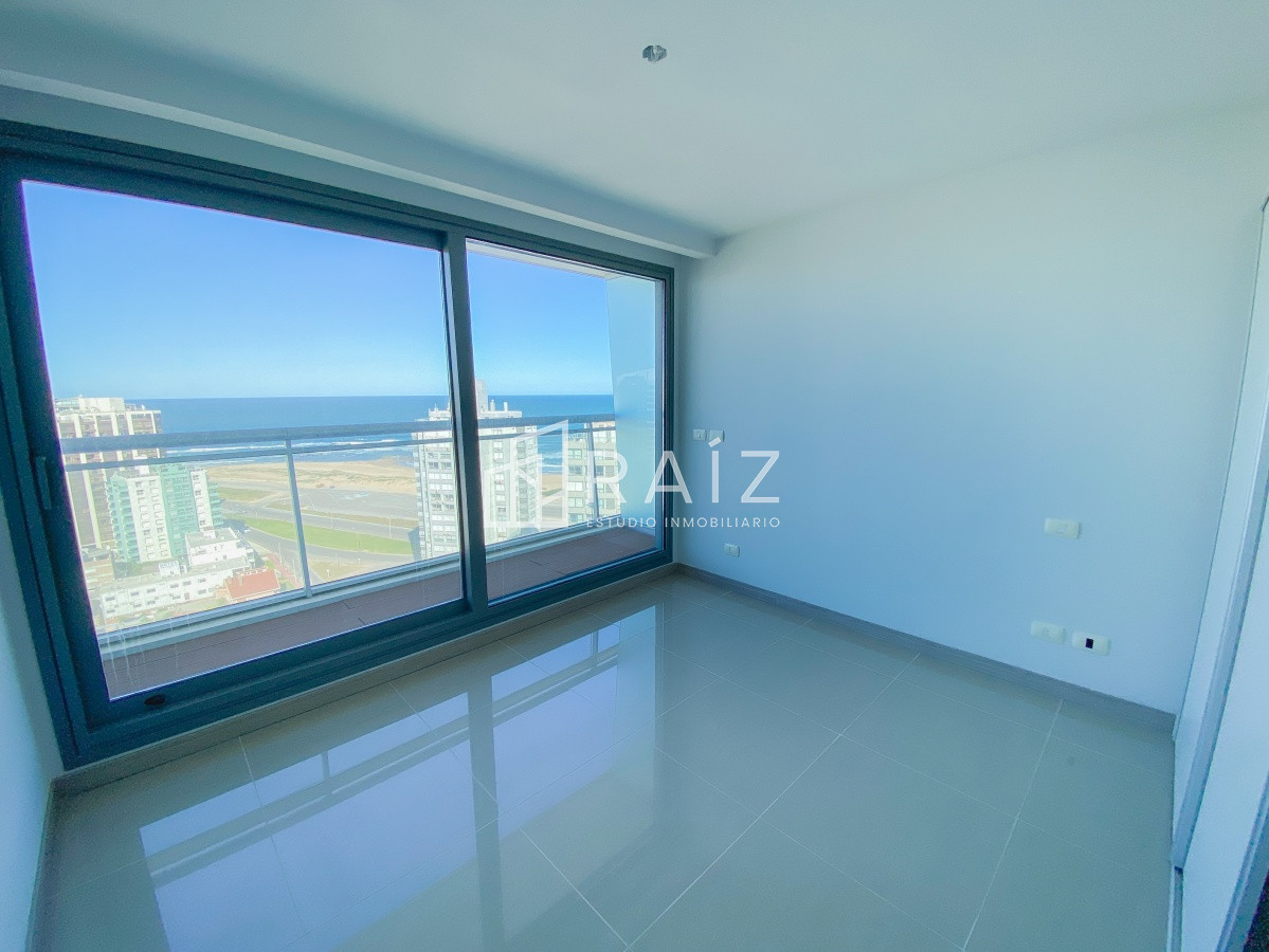 Apartamento ID.11031 - Piso alto en Brava, 2 dormitorios