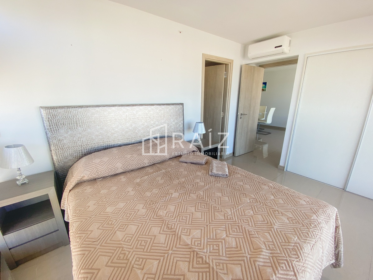 Apartamento ID.11034 - Piso alto en Brava, 2 suites más toilette