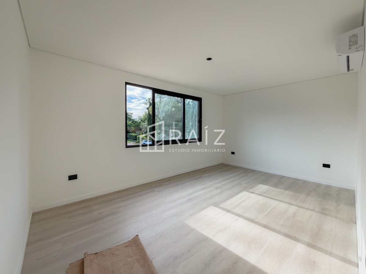 Casa ID.12105 - VENTA CASA 3 DORMITORIOS BARRIO CORDOBA A ESTRENAR
