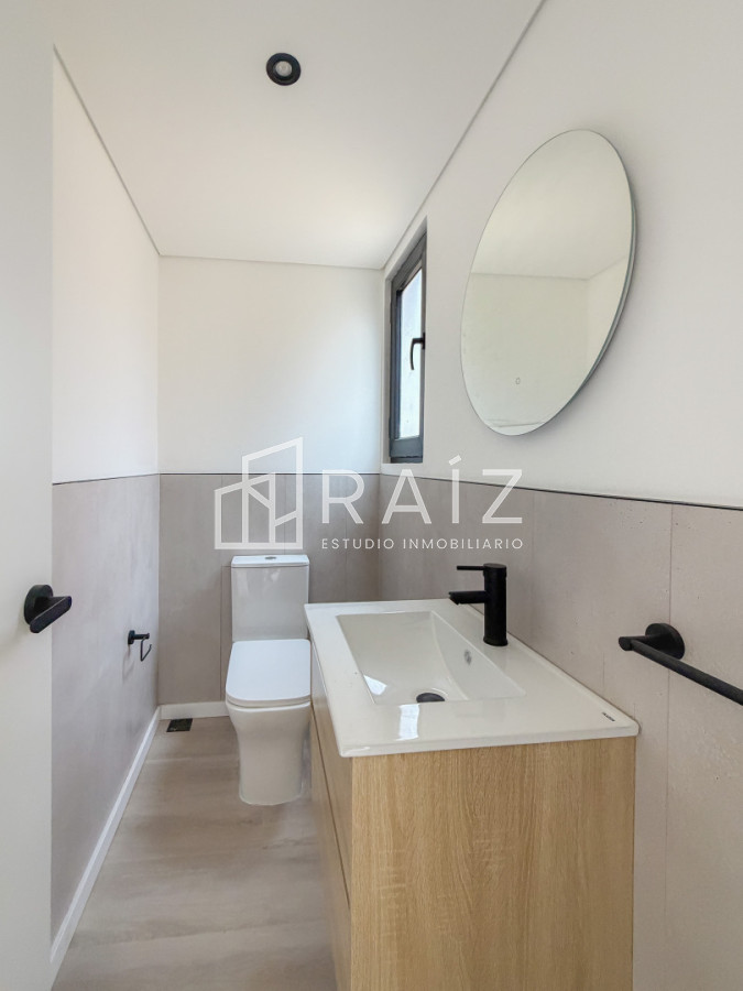 Casa ID.12105 - VENTA CASA 3 DORMITORIOS BARRIO CORDOBA A ESTRENAR