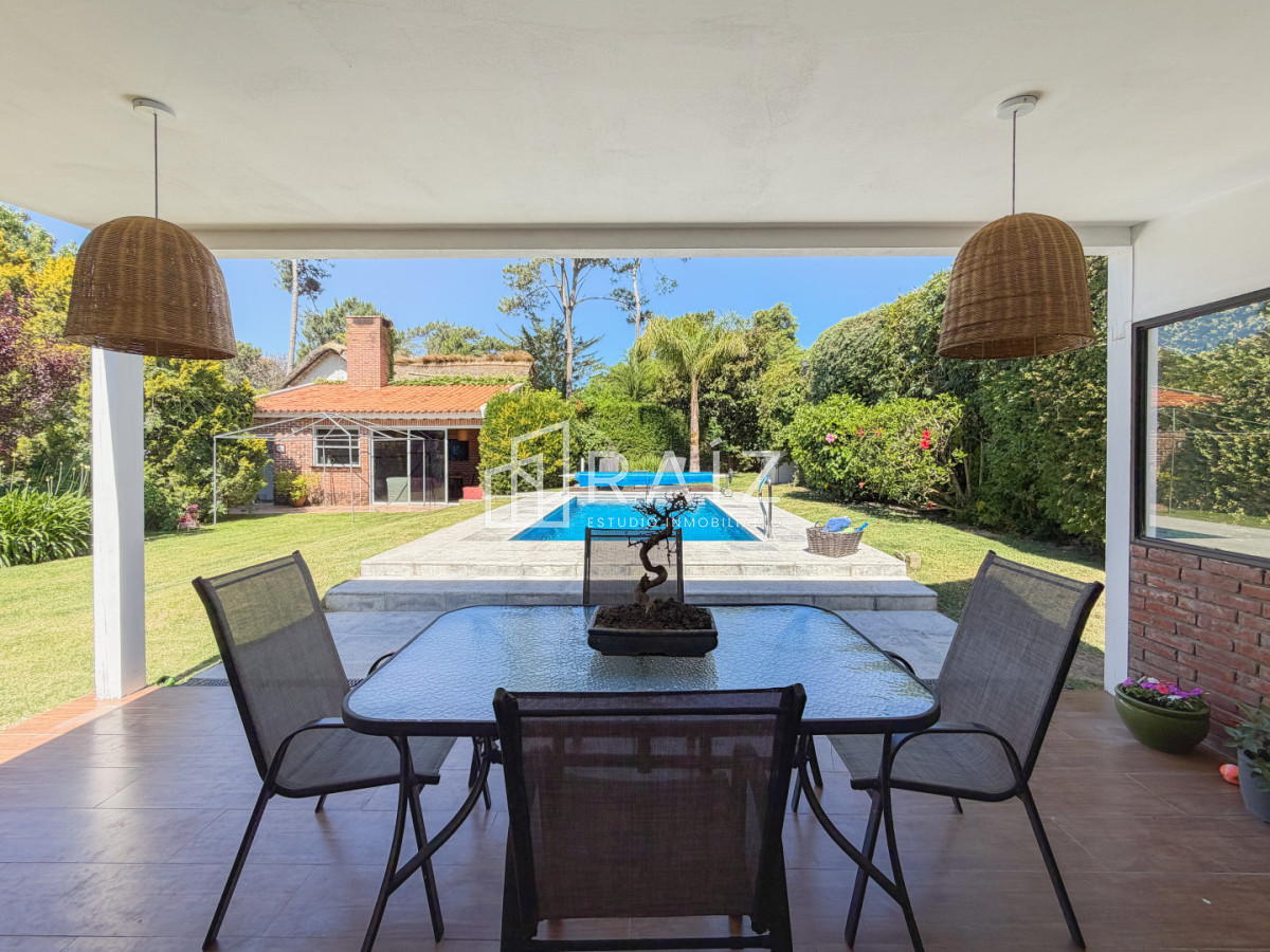 Q2FzYSBlbiBQaW5hcmVzLCA0IGRvcm1pdG9yaW9zIHkgcGlzY2luYSBjbGltYXRpemFkYSAtIFJlZiA6IFBCSTE1NjQ4