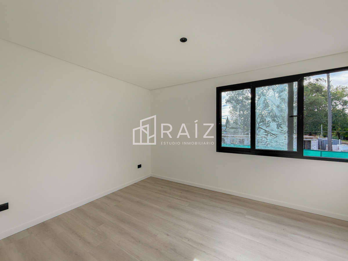 Casa ID.12105 - VENTA CASA 3 DORMITORIOS BARRIO CORDOBA A ESTRENAR