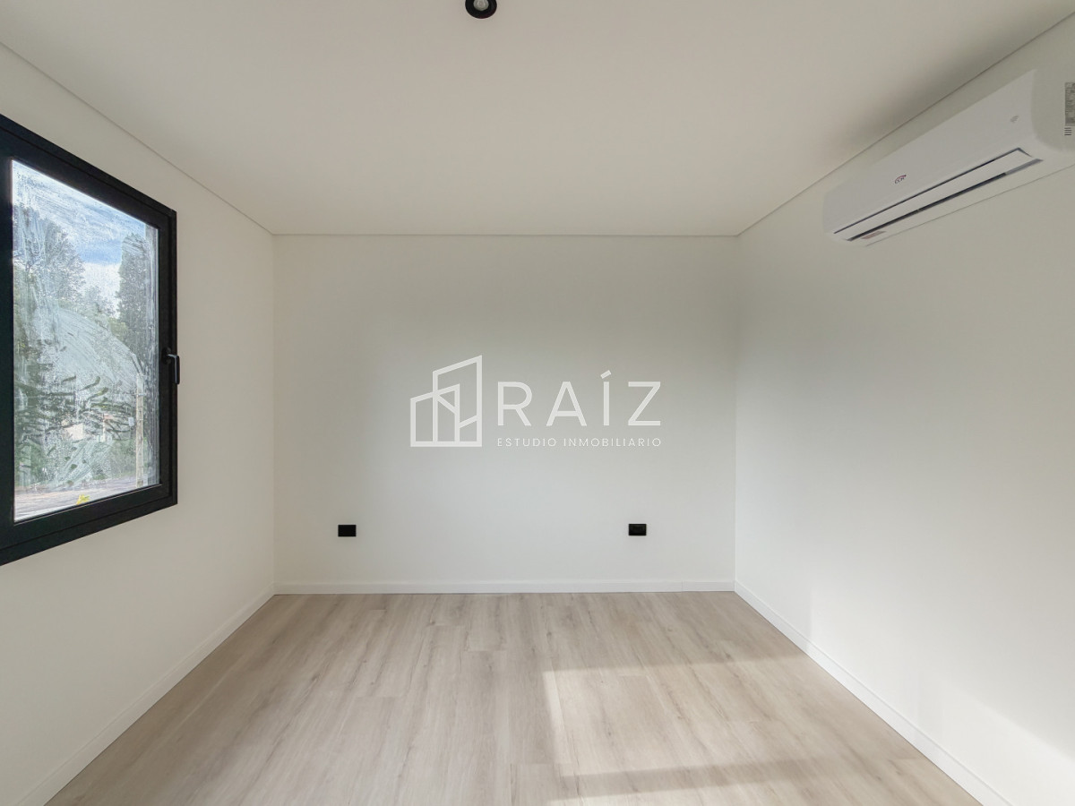 Casa ID.12105 - VENTA CASA 3 DORMITORIOS BARRIO CORDOBA A ESTRENAR