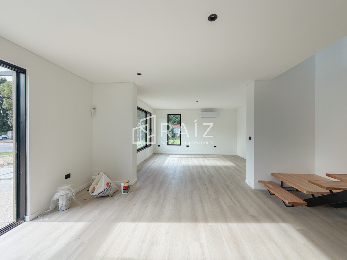 Casa ID.12105 - VENTA CASA 3 DORMITORIOS BARRIO CORDOBA A ESTRENAR