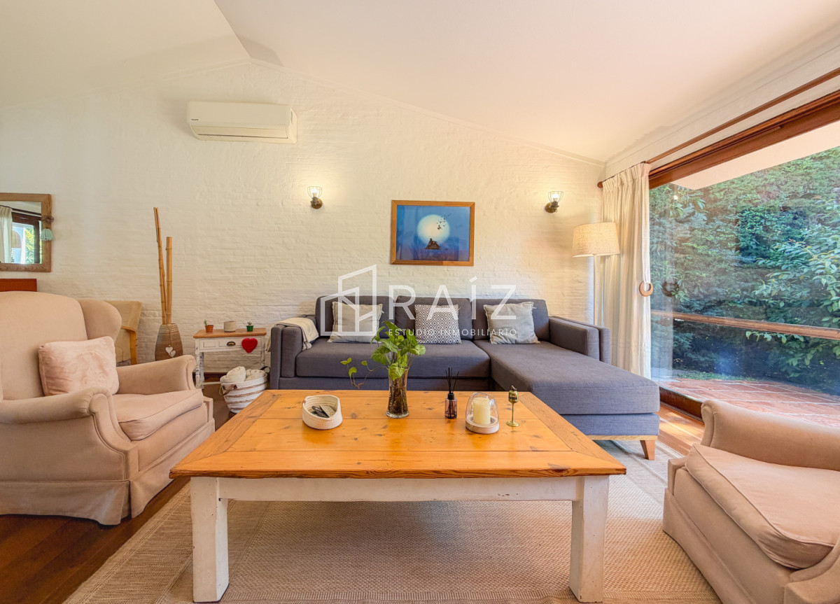 Q2FzYSBlbiBQaW5hcmVzLCA0IGRvcm1pdG9yaW9zIHkgcGlzY2luYSBjbGltYXRpemFkYSAtIFJlZiA6IFBCSTE1NjQ4