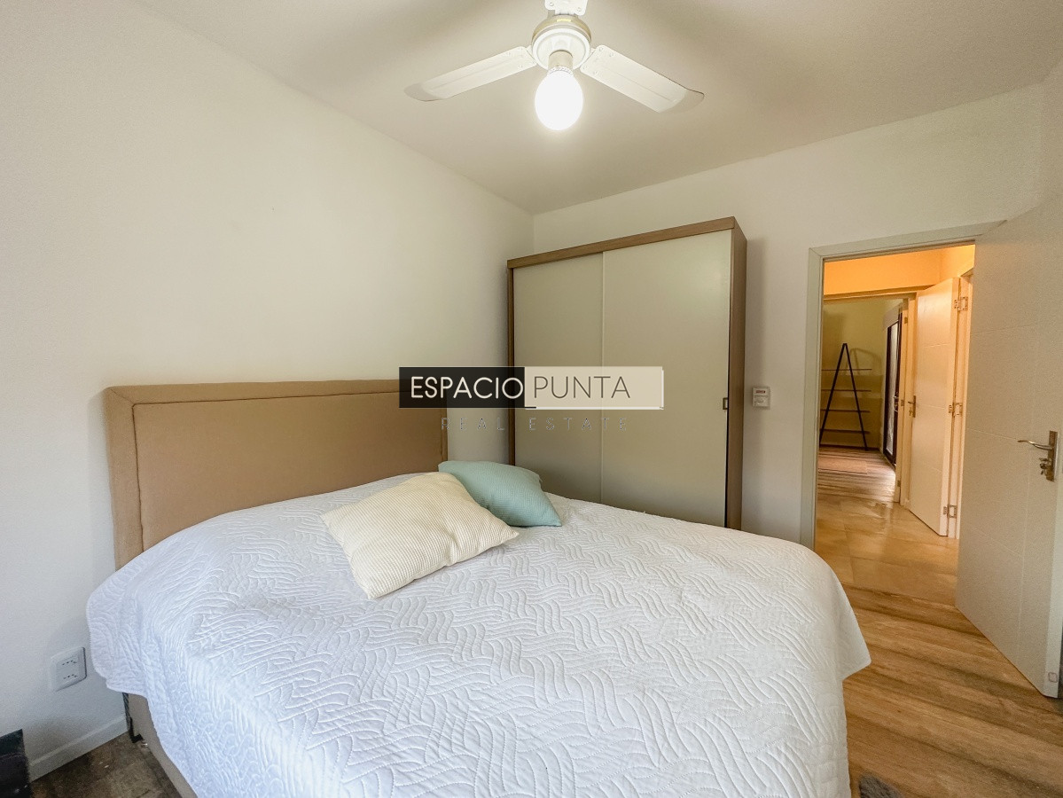 Casa ID.241 - Casa con vista a Laguna del Diario, 3 dormitorios más dependencia y piscina