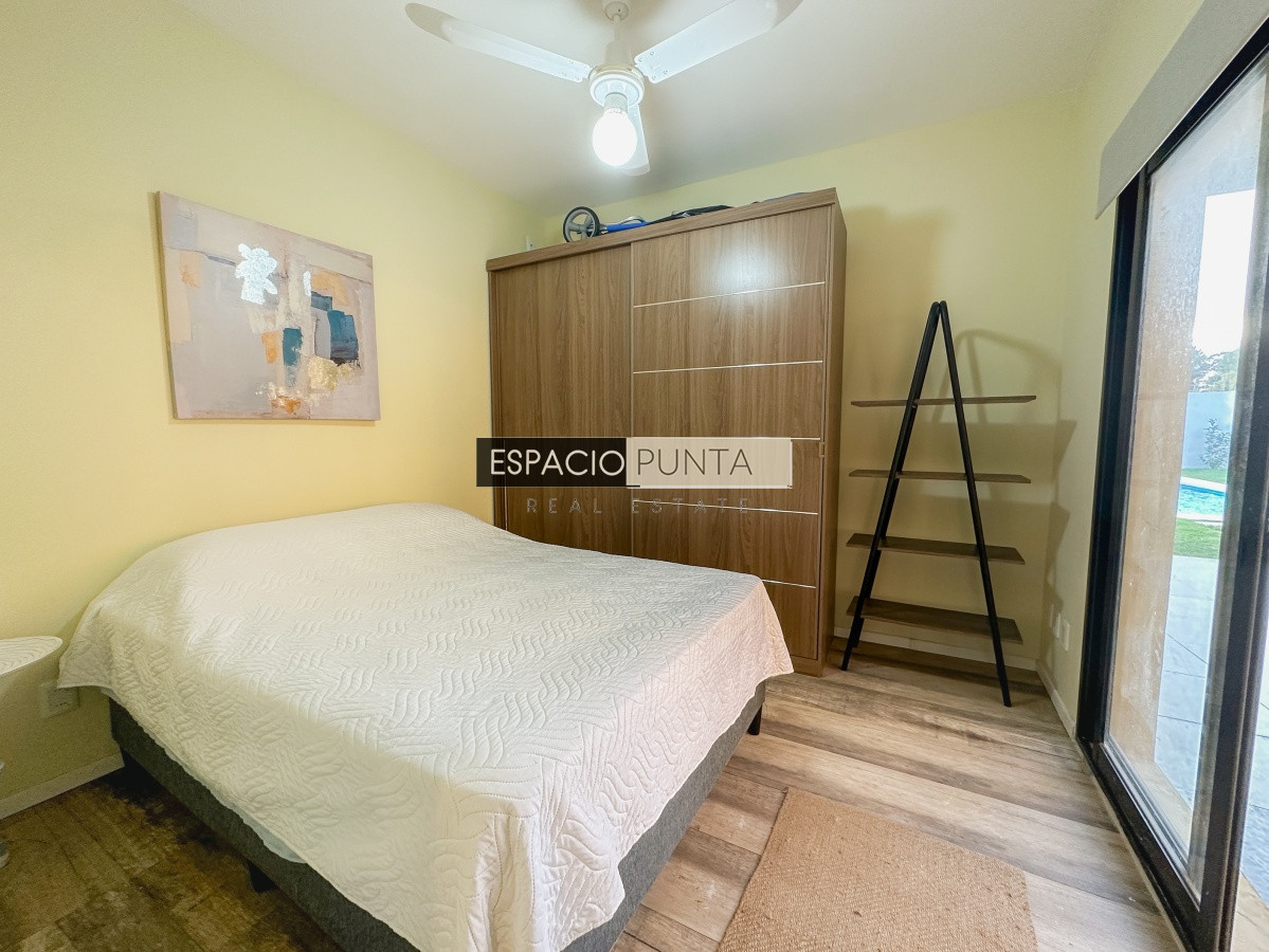 Casa ID.241 - Casa con vista a Laguna del Diario, 3 dormitorios más dependencia y piscina