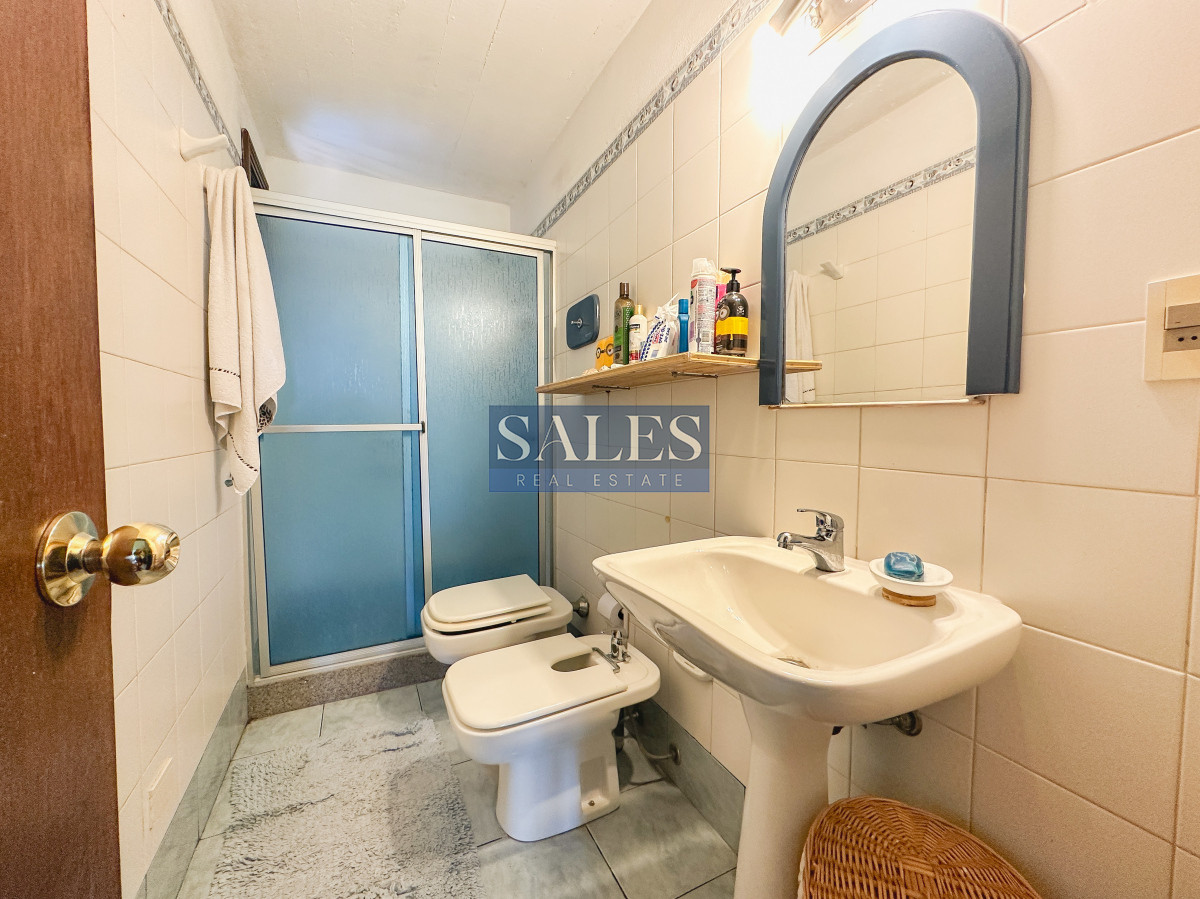 Casa ID.1214 - Casa en Jardines de Córdoba, 3 suites más toilette