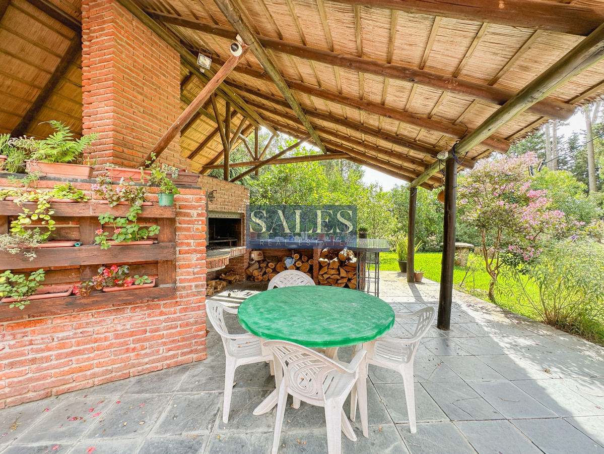 Casa ID.1214 - Casa en Jardines de Córdoba, 3 suites más toilette