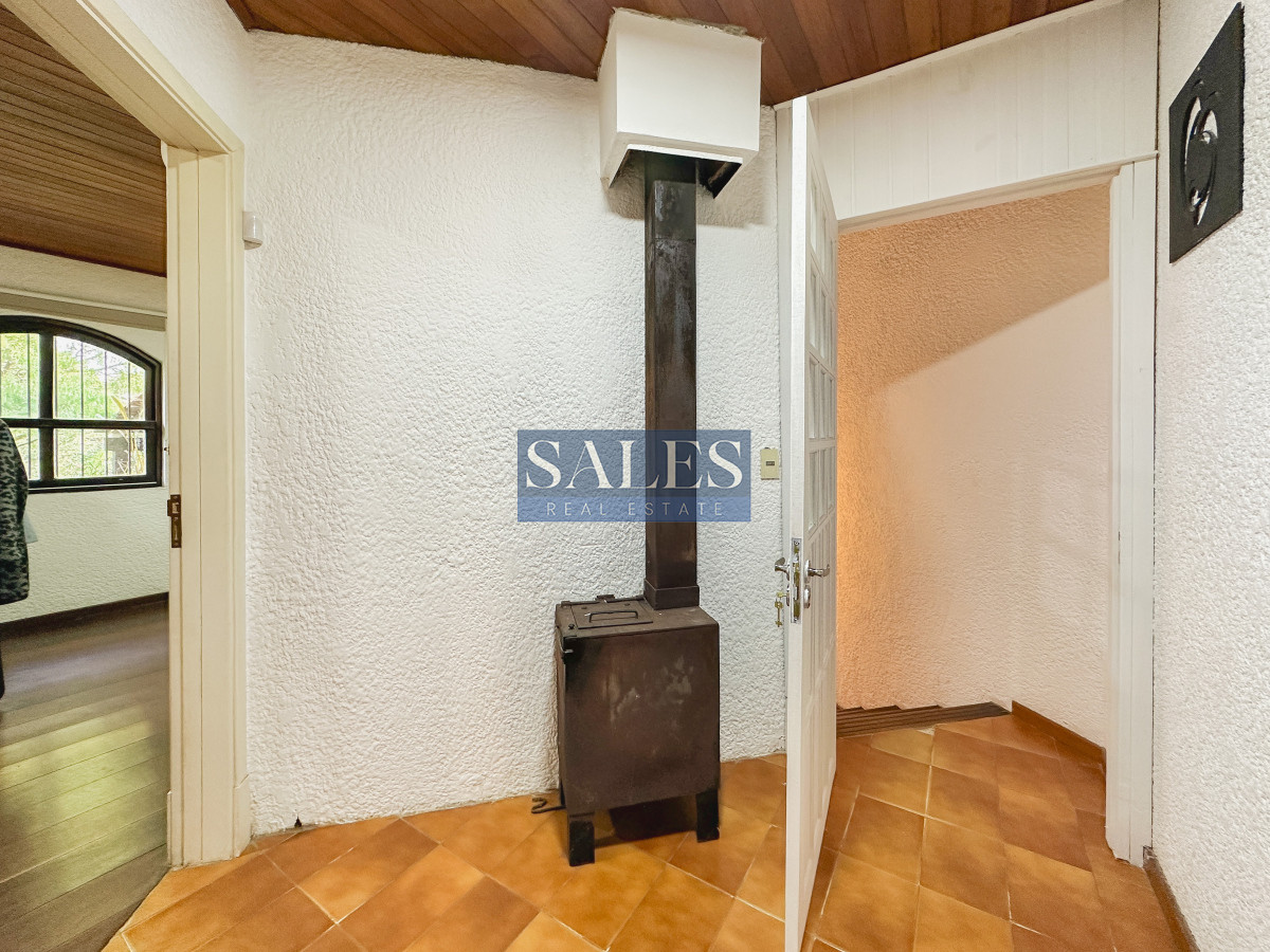 Casa ID.1346 - Casa en Pinares, 3 dormitorios más dependencia