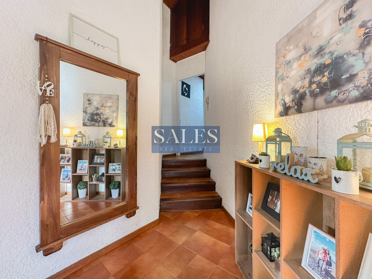 Casa ID.1346 - Casa en Pinares, 3 dormitorios más dependencia