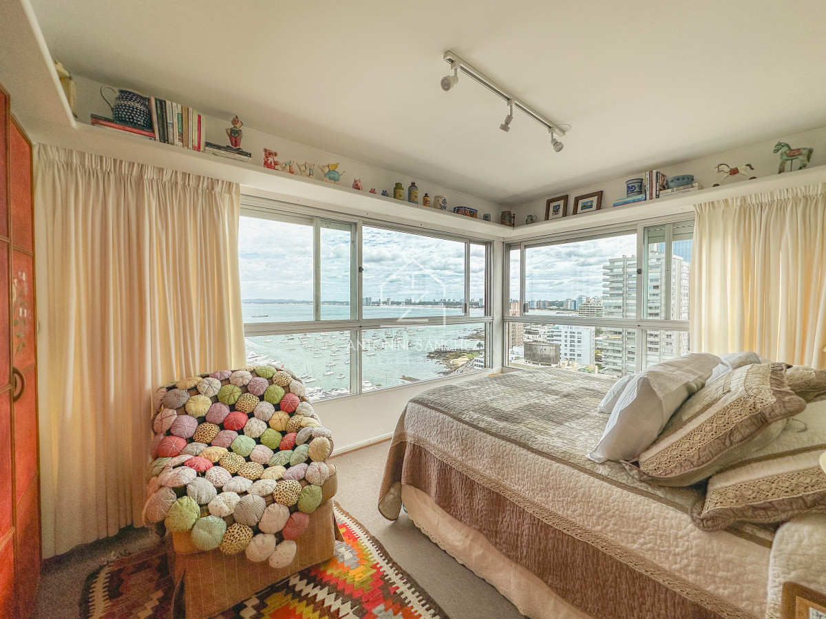 Apartamento ID.1962 - Apartamento en Península, piso alto con vista al Puerto, 4 dormitorios