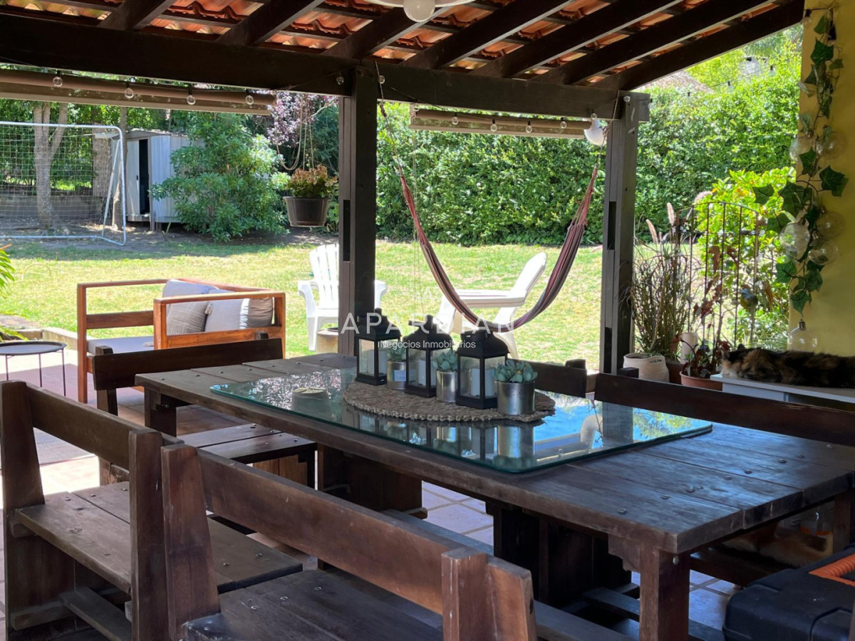 Casa ID.21097888 - Casa en Pinares, 3 dormitorios más dependencia