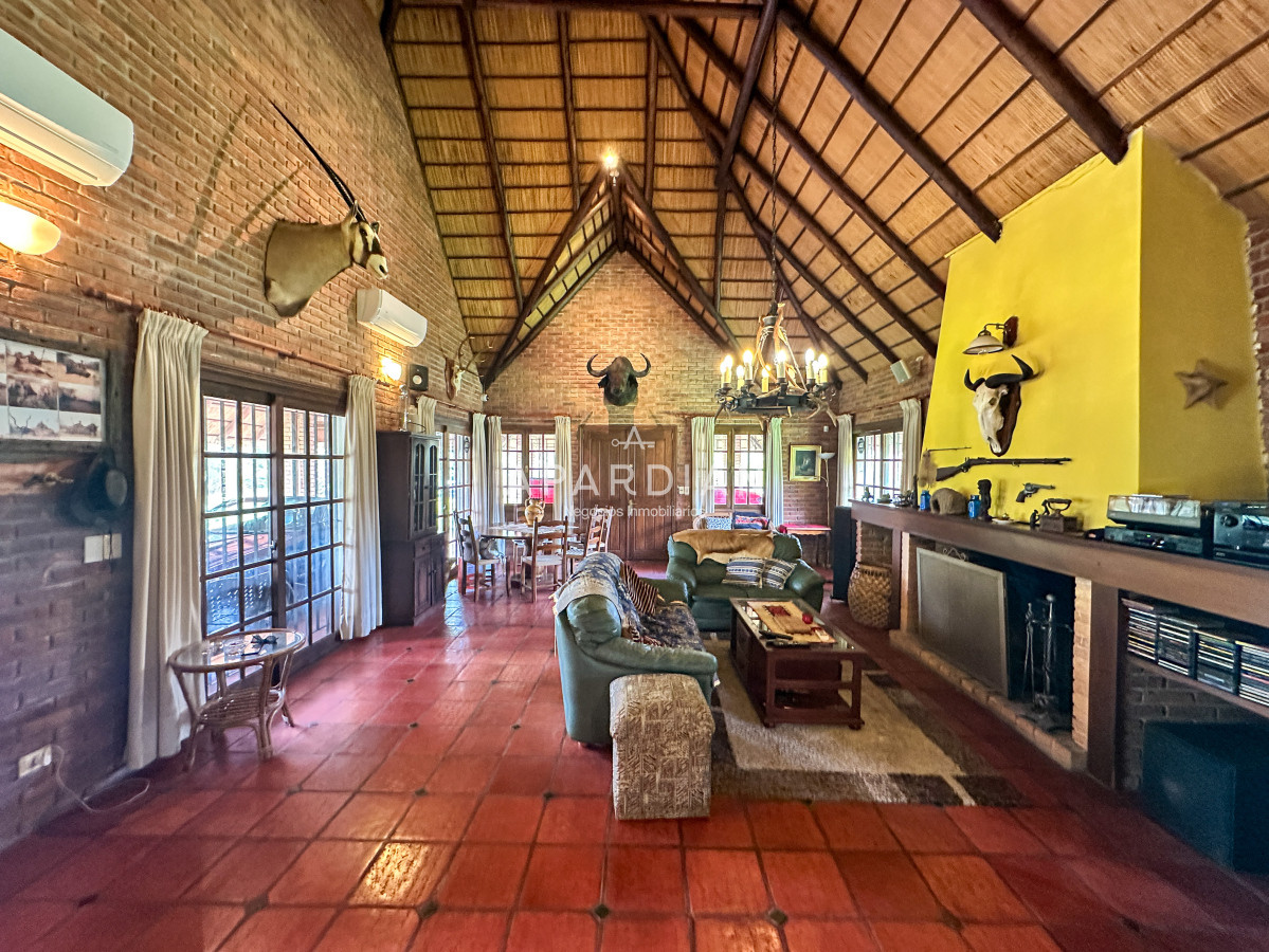 Casa ID.21097535 - Casa en Jardines de Córdoba, 3 suites más toilette
