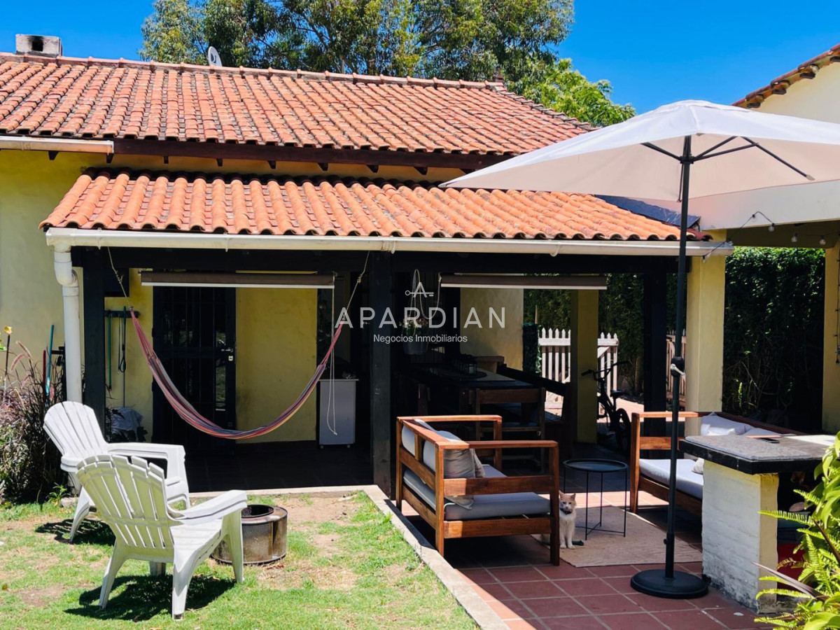 Casa ID.21097888 - Casa en Pinares, 3 dormitorios más dependencia