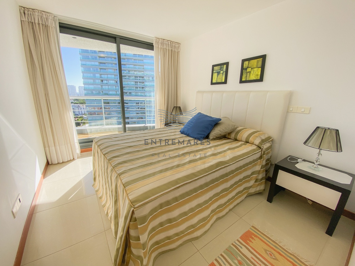 Apartamento ID.337 - Apartamento en Roosevelt, 2 dormitorios, piso alto