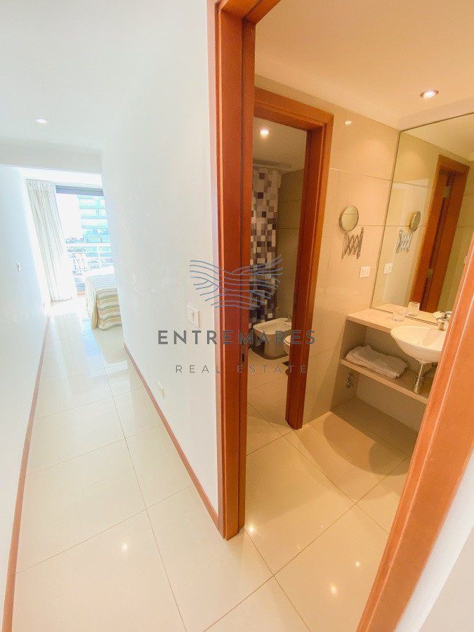 Apartamento ID.337 - Apartamento en Roosevelt, 2 dormitorios, piso alto