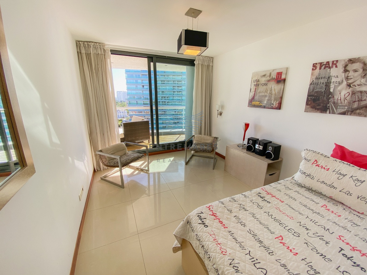 Apartamento ID.337 - Apartamento en Roosevelt, 2 dormitorios, piso alto