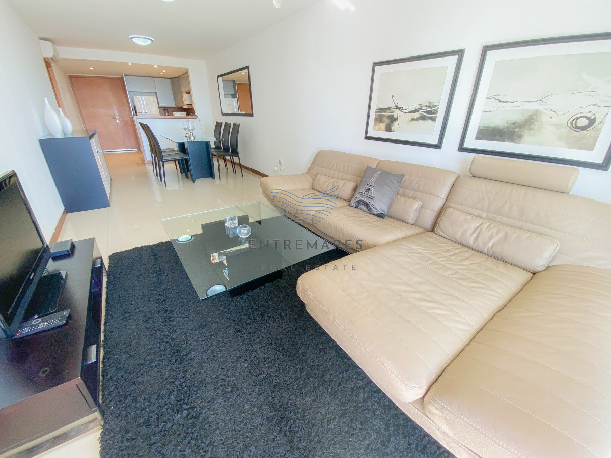 Apartamento ID.337 - Apartamento en Roosevelt, 2 dormitorios, piso alto
