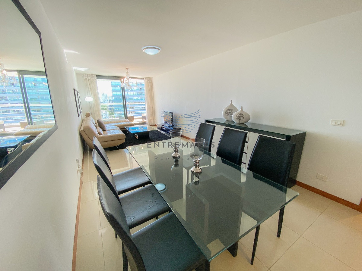 Apartamento ID.337 - Apartamento en Roosevelt, 2 dormitorios, piso alto