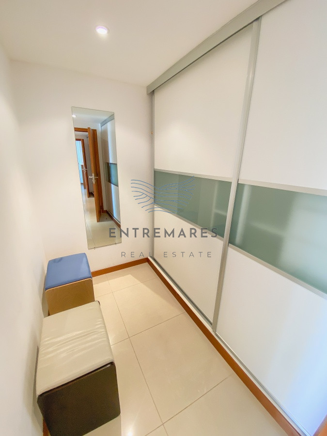 Apartamento ID.337 - Apartamento en Roosevelt, 2 dormitorios, piso alto