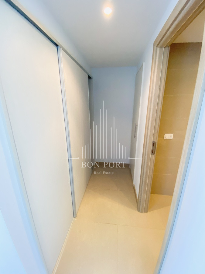 Apartamento ID.242 - Piso alto en Brava, 1 dormitorio con vestidor, edificio Onix