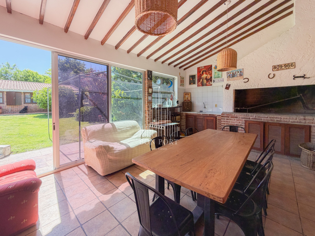 Casa ID.178 - Casa en Pinares, 4 dormitorios y piscina climatizada