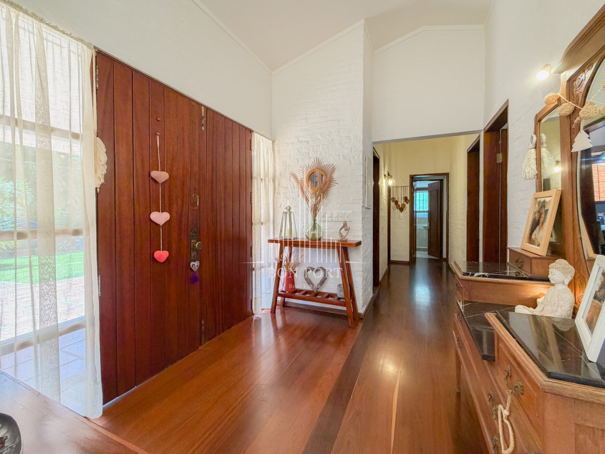 Casa ID.178 - Casa en Pinares, 4 dormitorios y piscina climatizada