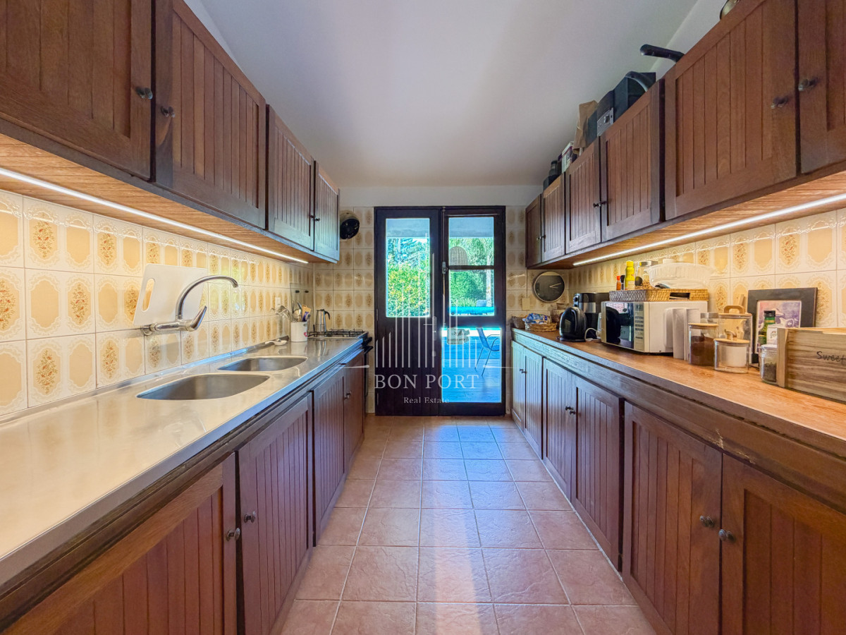 Casa ID.178 - Casa en Pinares, 4 dormitorios y piscina climatizada