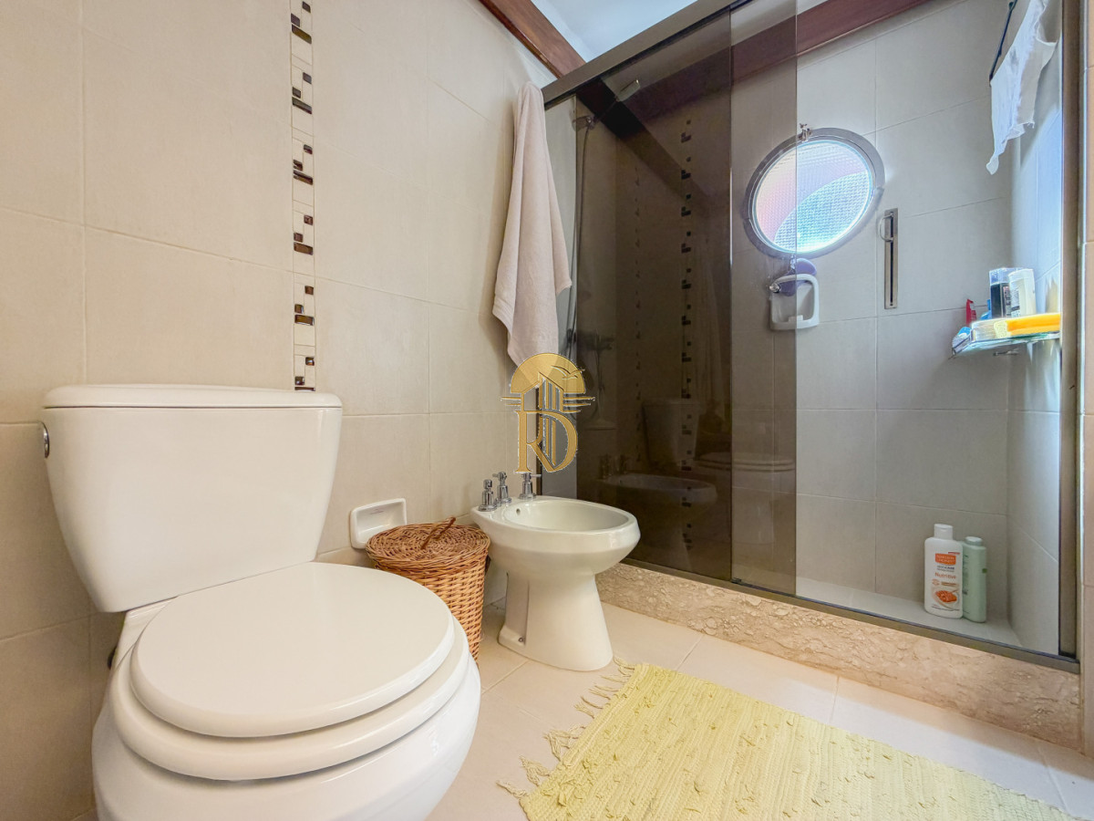 Apartamento en Península, 3 dormitorios -id-769-19