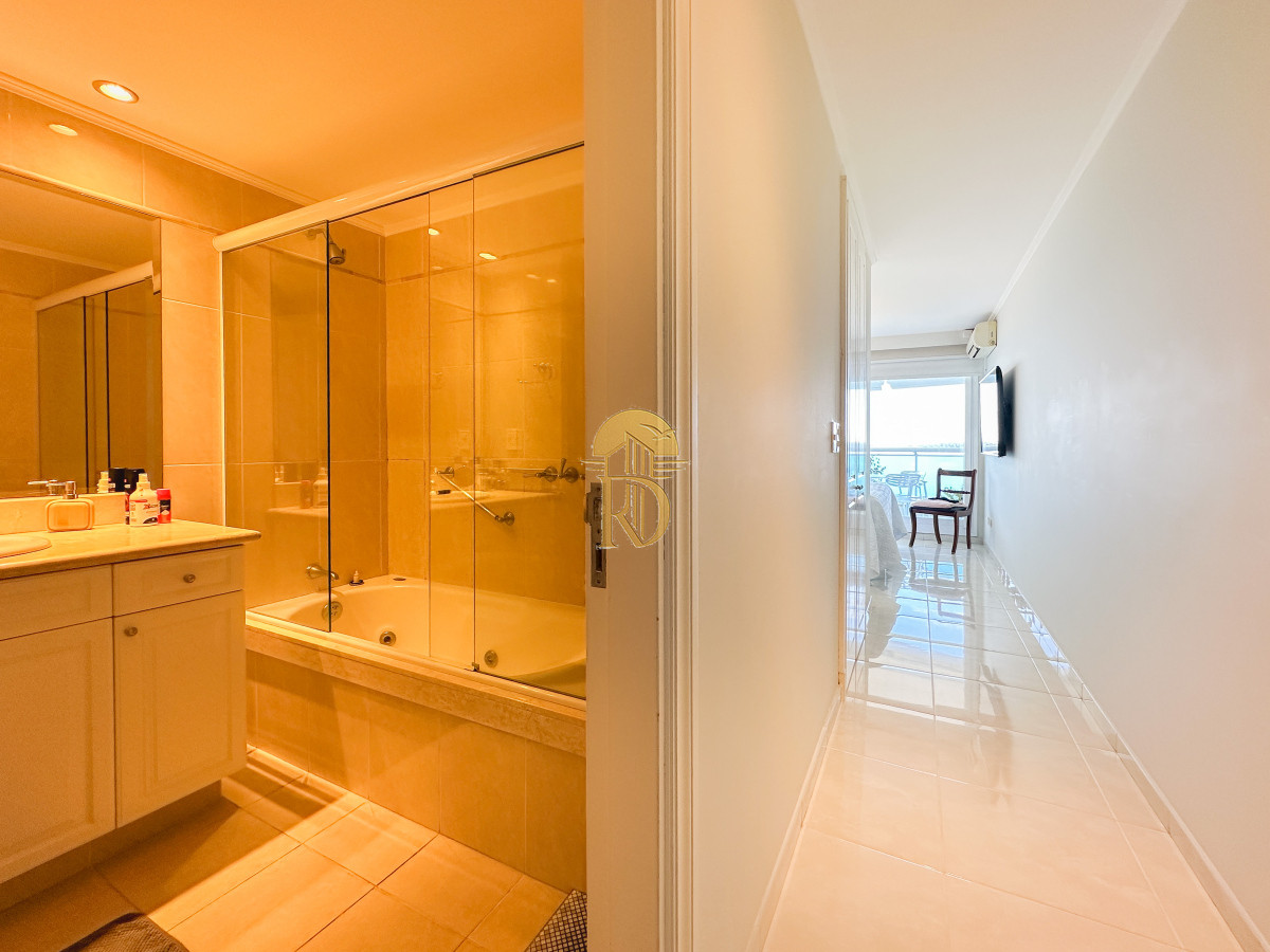 Millenium, apartamento con 2 suites y vista al mar -id-198-18