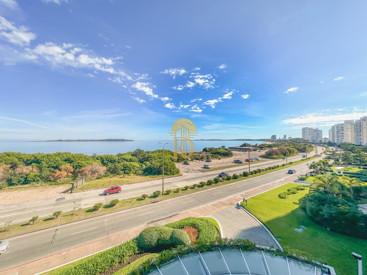 Apartamento en Millenium con vista al mar y dos suites -id-199-1
