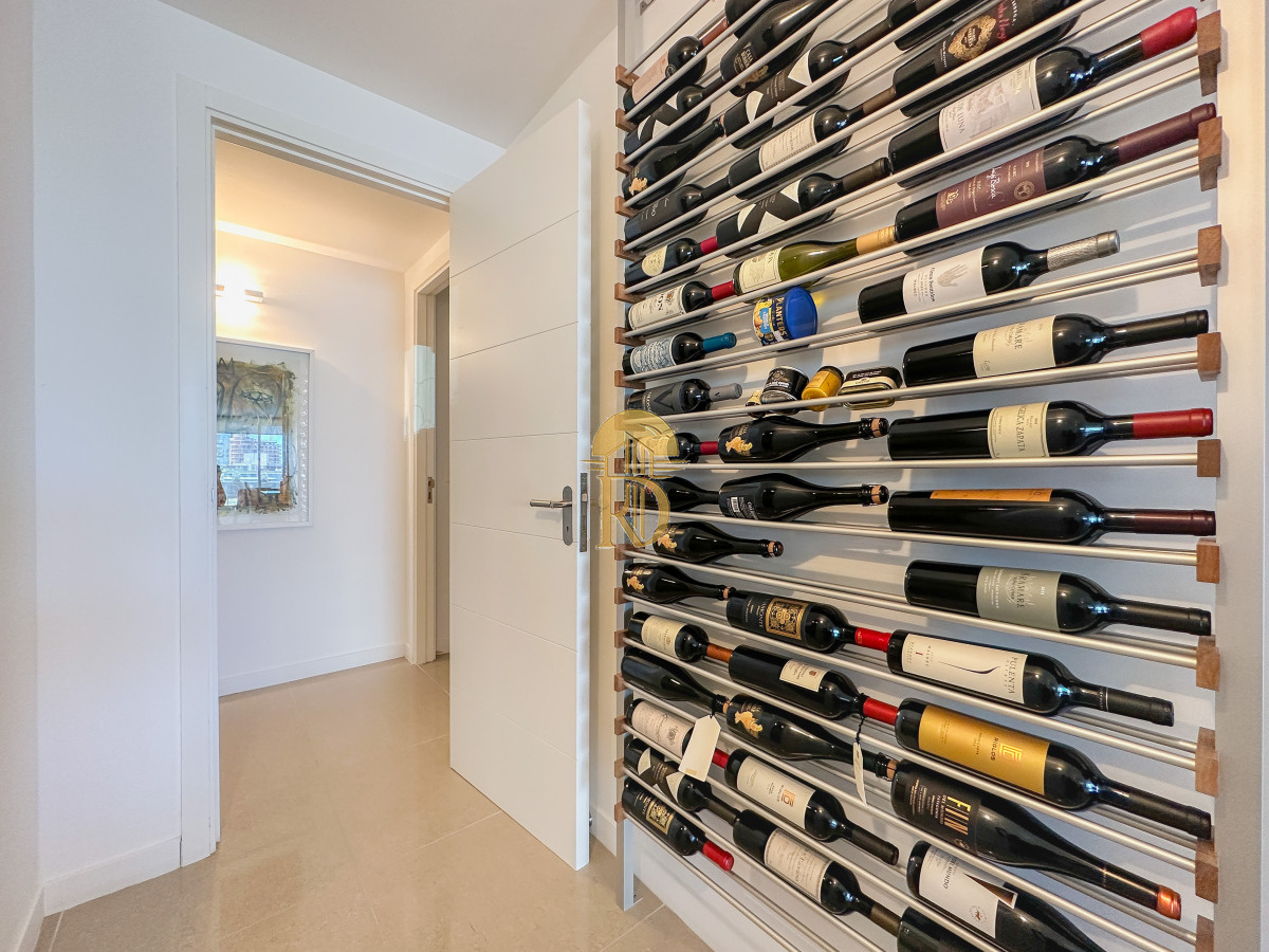 Apartamento en Brava, 3 suites más toilette -id-139-13