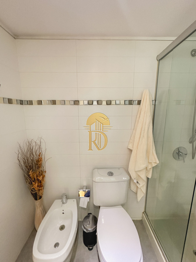 Piso alto en Roosevelt, 2 dormitorios -id-49-22