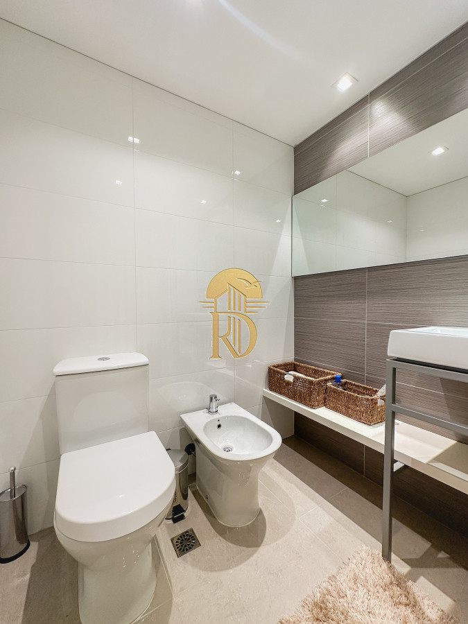 Apartamento en Brava, 3 suites más toilette -id-139-23