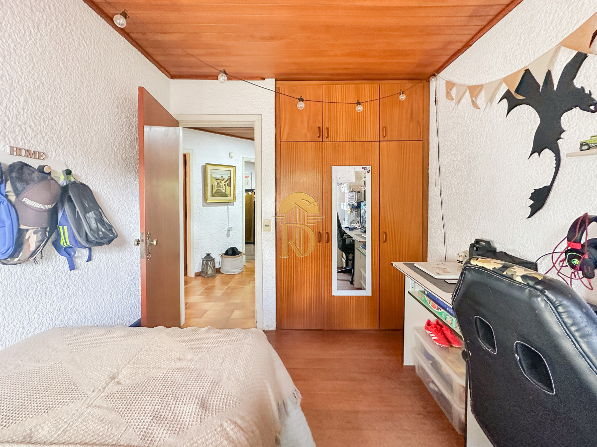 Casa en Pinares, 3 dormitorios más dependencia -id-46-21