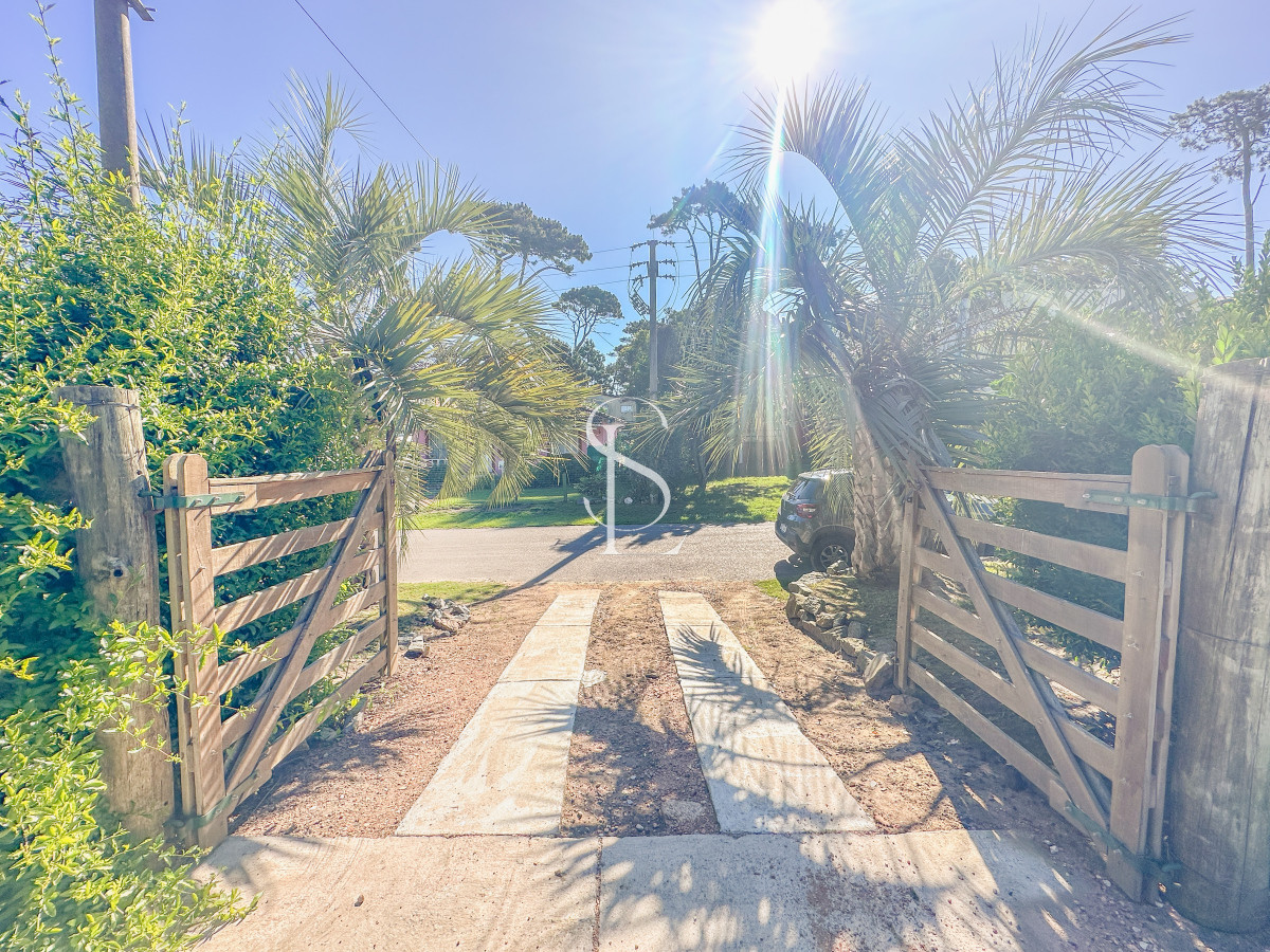 Casa ID.271 - Casa en Rincón del Indio, 3 dormitorios y piscina climatizada