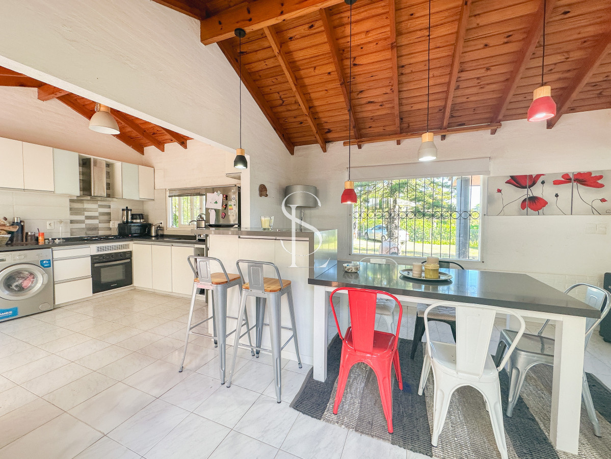 Casa ID.271 - Casa en Rincón del Indio, 3 dormitorios y piscina climatizada