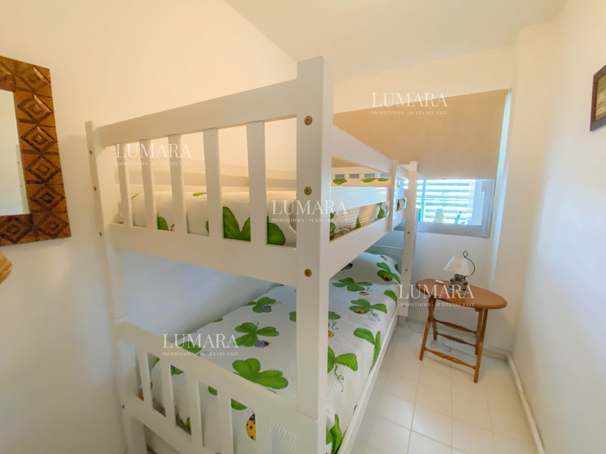 Apartamento ID.2638 - Mansa, apartamento en primera linea de 3 dormitorios mas dependencia