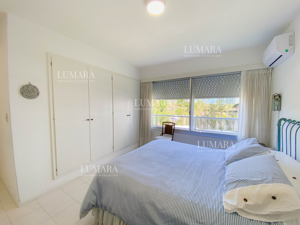 Apartamento ID.2638 - Mansa, apartamento en primera linea de 3 dormitorios mas dependencia