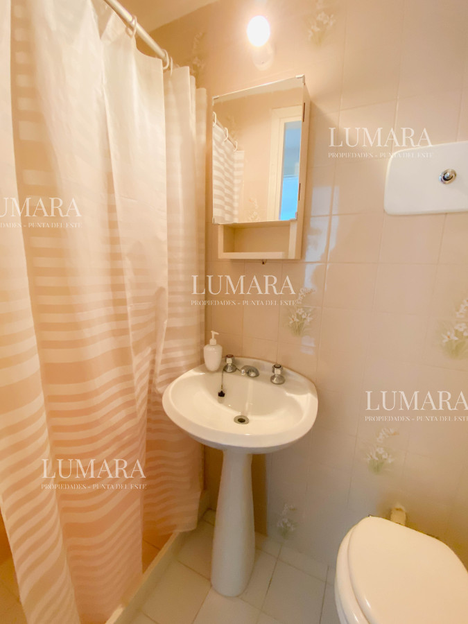 Apartamento ID.2638 - Mansa, apartamento en primera linea de 3 dormitorios mas dependencia