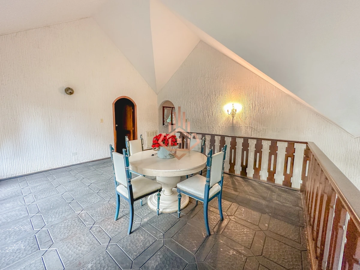 Hermosa casa en Lugano, 4 dormitorios más dependencia