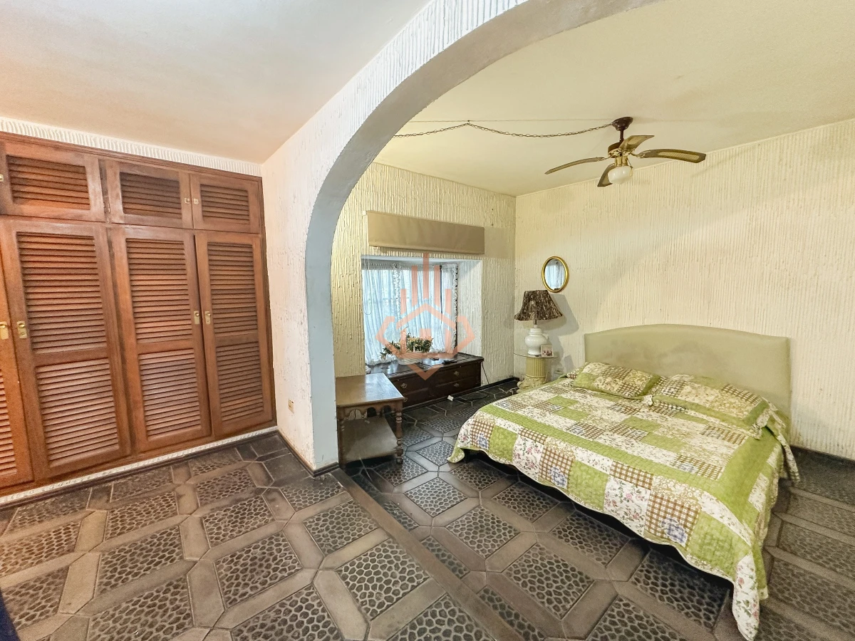 Hermosa casa en Lugano, 4 dormitorios más dependencia