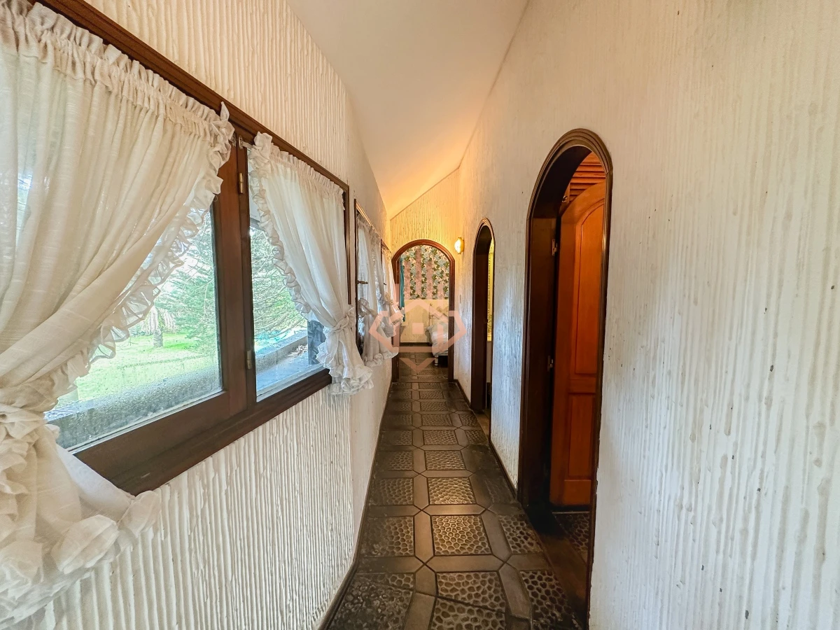 Hermosa casa en Lugano, 4 dormitorios más dependencia