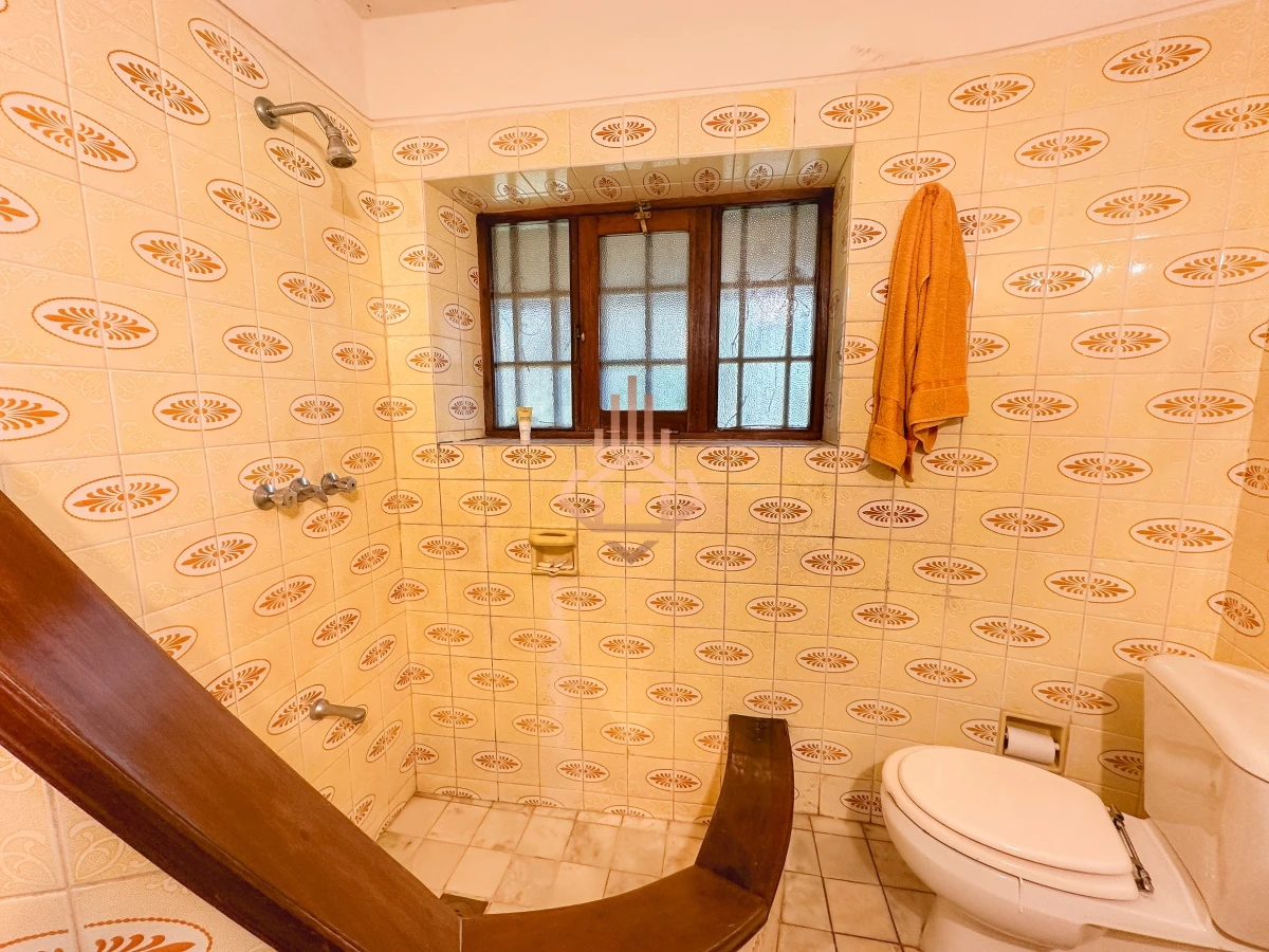 Hermosa casa en Lugano, 4 dormitorios más dependencia