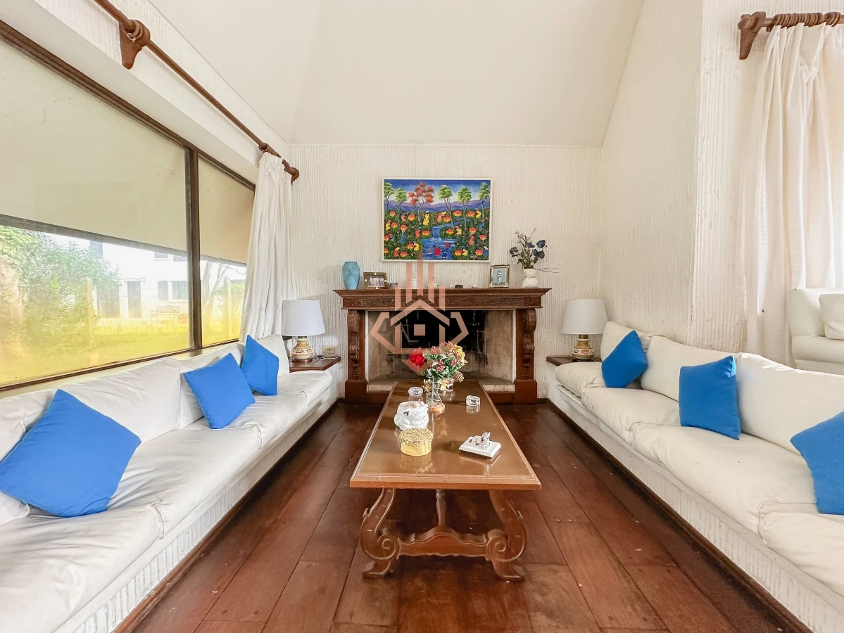 Hermosa casa en Lugano, 4 dormitorios más dependencia