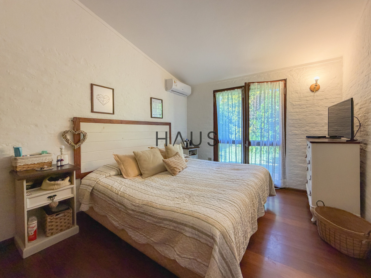 Casa ID.768 - Casa en Pinares, 4 dormitorios y piscina climatizada