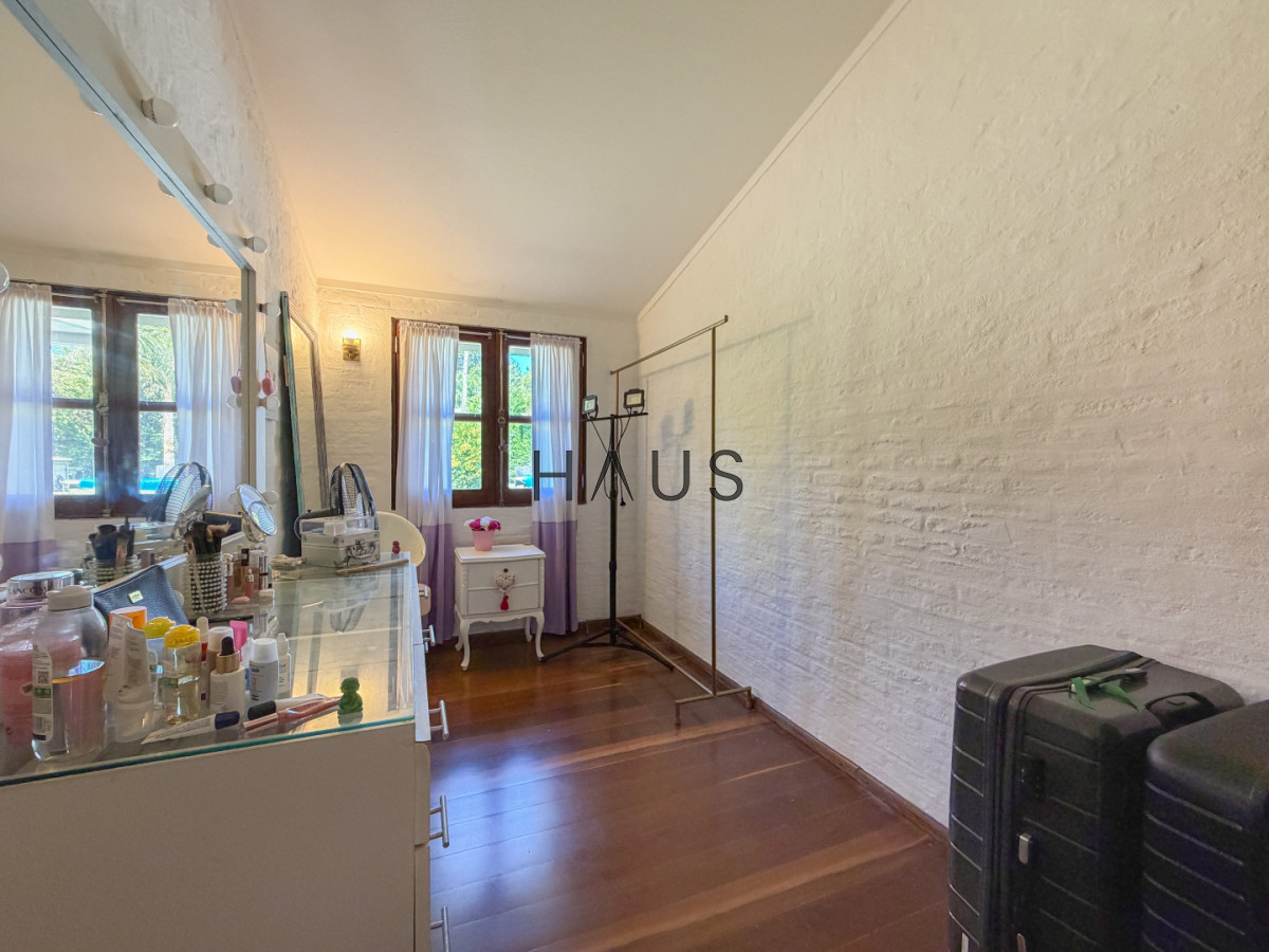 Casa ID.768 - Casa en Pinares, 4 dormitorios y piscina climatizada