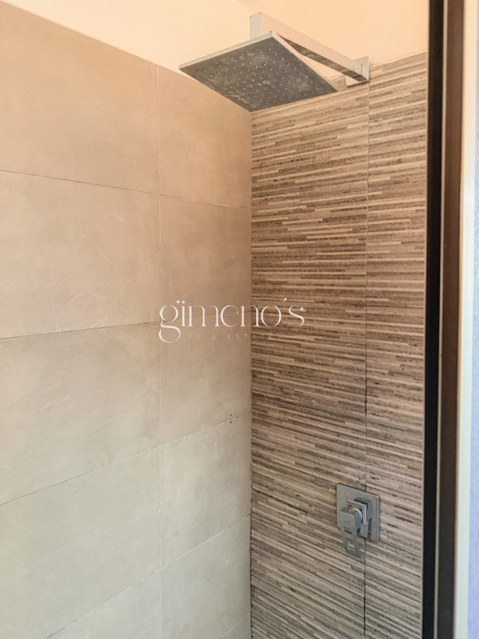 Casa ID.1035 - Casa en Pinares, 4 dormitorios y piscina climatizada