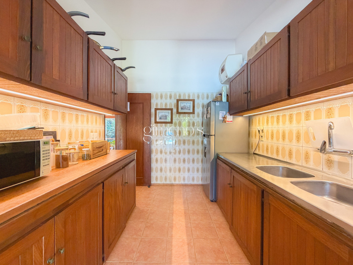 Casa ID.1035 - Casa en Pinares, 4 dormitorios y piscina climatizada